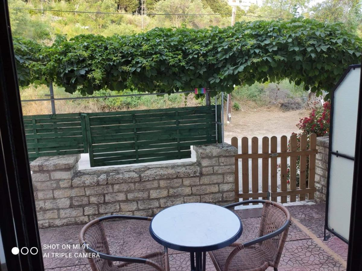 Sivota Rooms Athanasiou エクステリア 写真